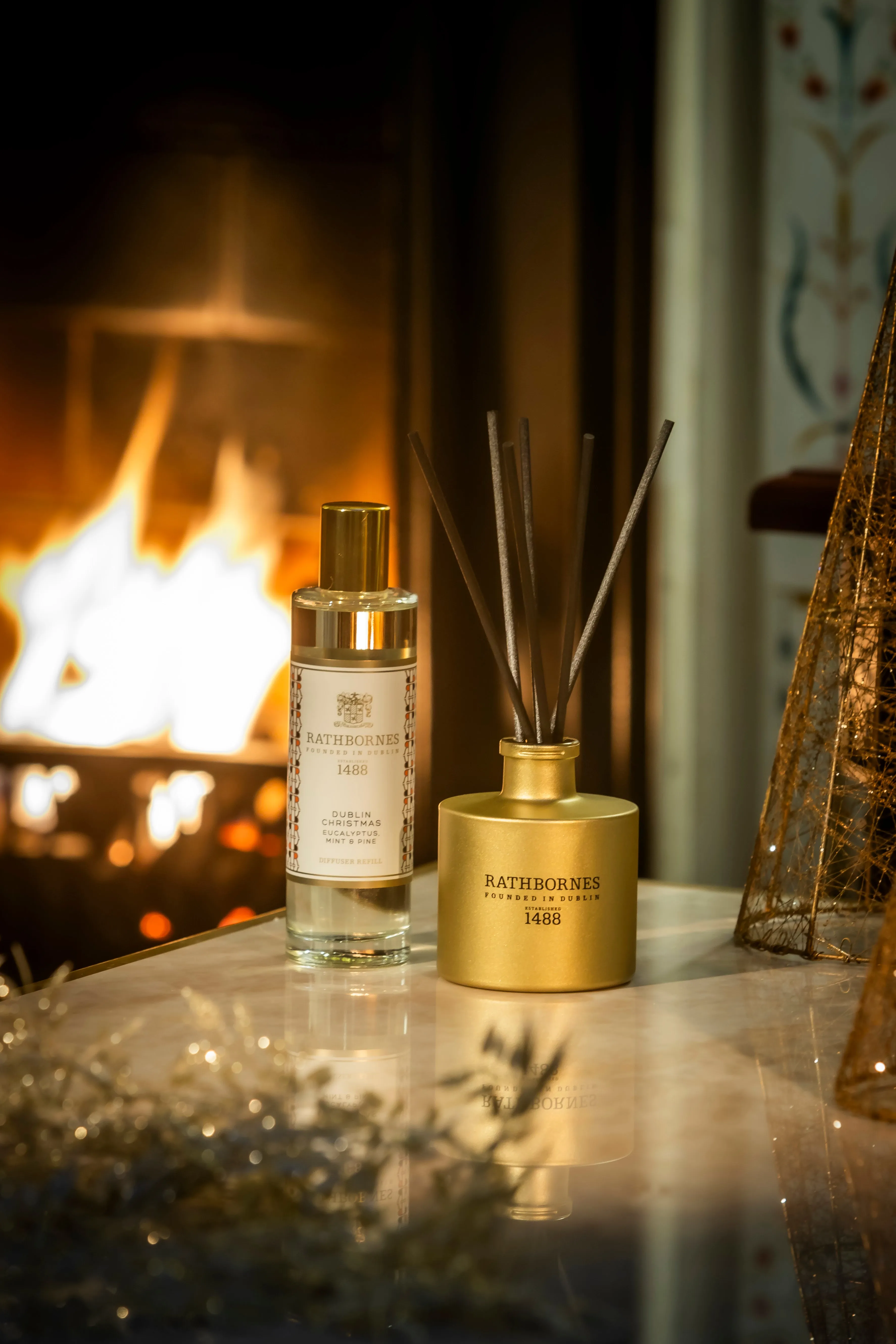 Dublin Christmas Scented Reed Diffuser (Eucalyptus, Mint & Pine)