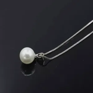 Silver Chain Pearl Pendant Necklace